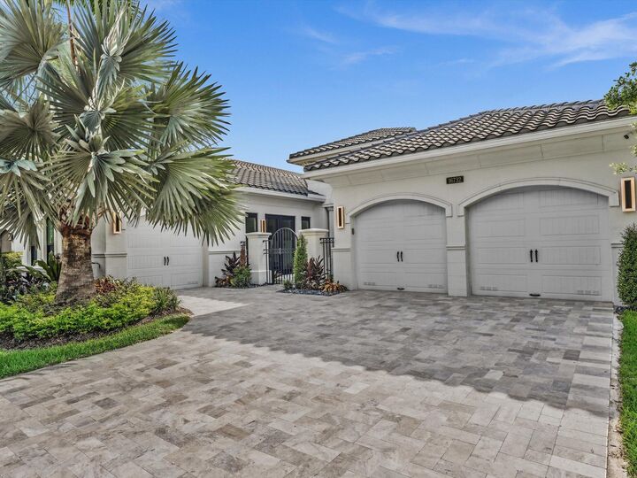 Property Photo: 16732 Strasbourg Lane FL 33446