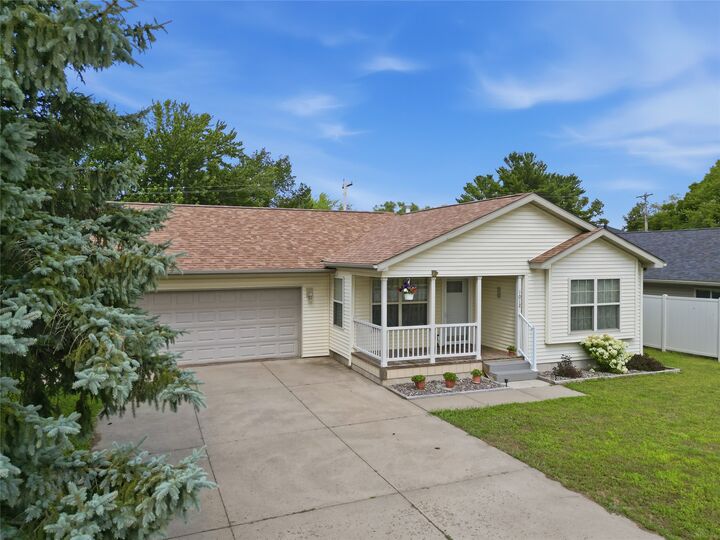 Property Photo:  1012 Bartlett Avenue  WI 54720 