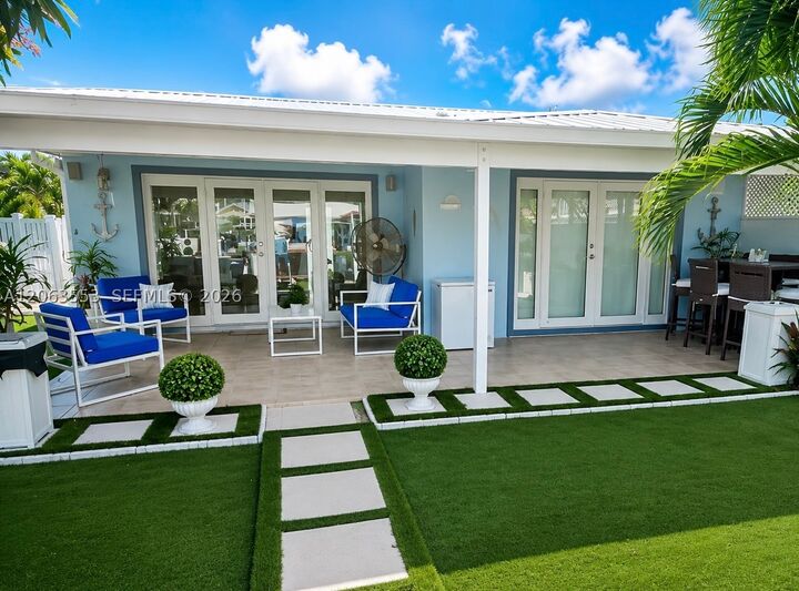Property Photo:  160 10th St  FL 33051 
