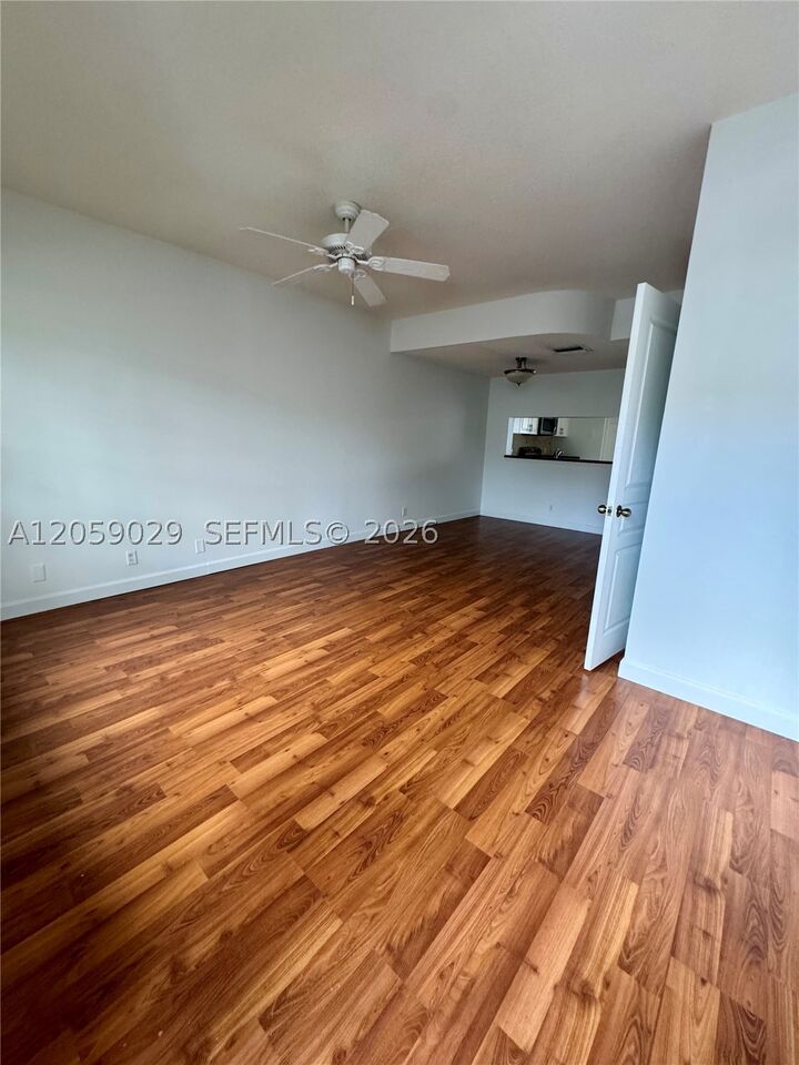 Property Photo:  16743 Hemingway Dr 16743  FL 33326 
