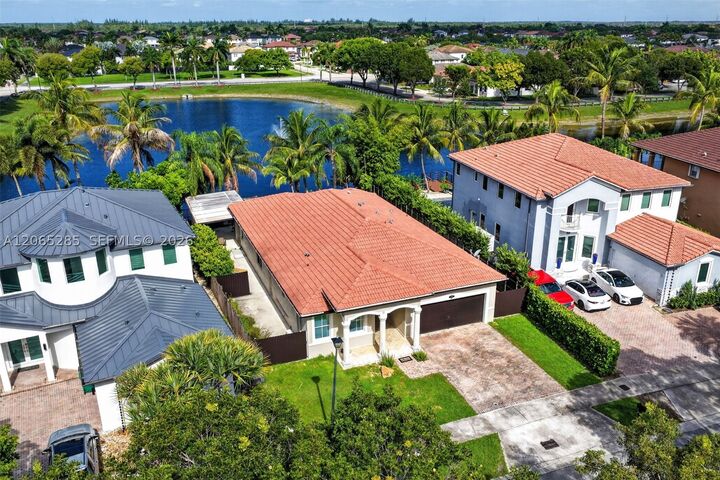 Property Photo:  1458 SW 150th Ave  FL 33194 