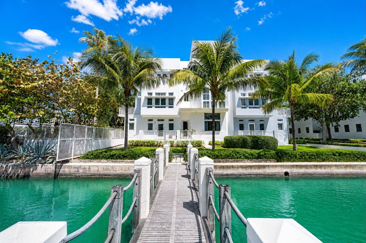 Property Photo:  6203 Laguna Path N  FL 33141 