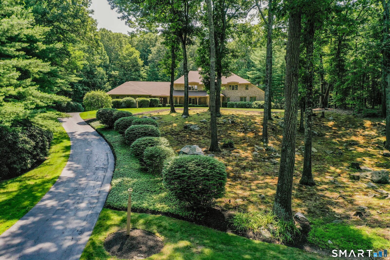 Property Photo:  33 Saxon Woods  CT 06001 