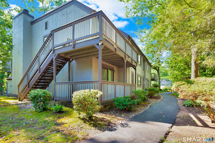 Property Photo:  31 Harbour Village C  CT 06405 