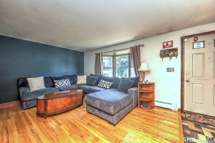 Property Photo: 160 Tanglewood Drive CT 06518
