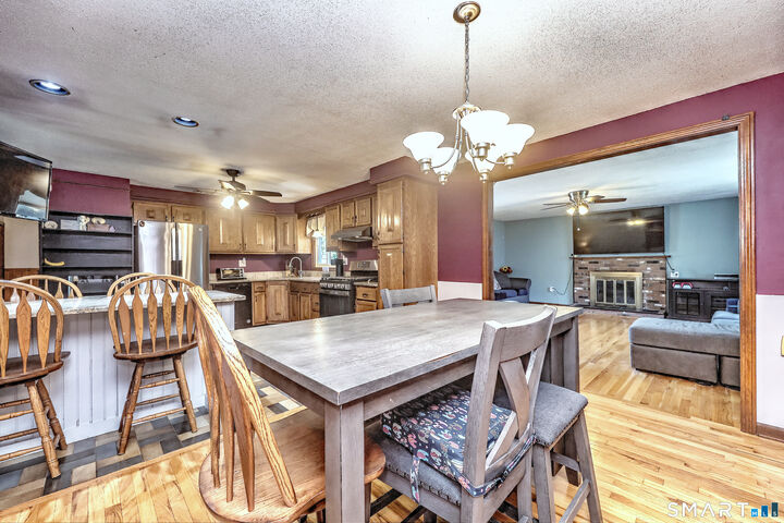 Property Photo:  160 Tanglewood Drive  CT 06518 