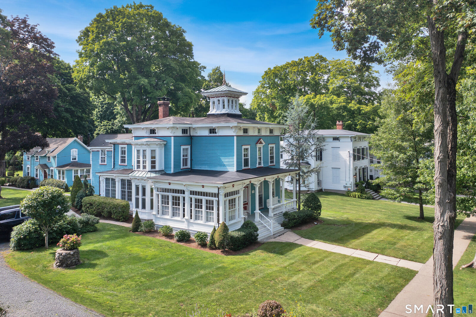 Property Photo:  139 Main Street  CT 06877 