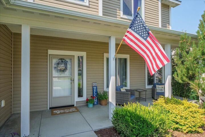 Property Photo:  9420 W Ballesteros Ct  WA 99004 