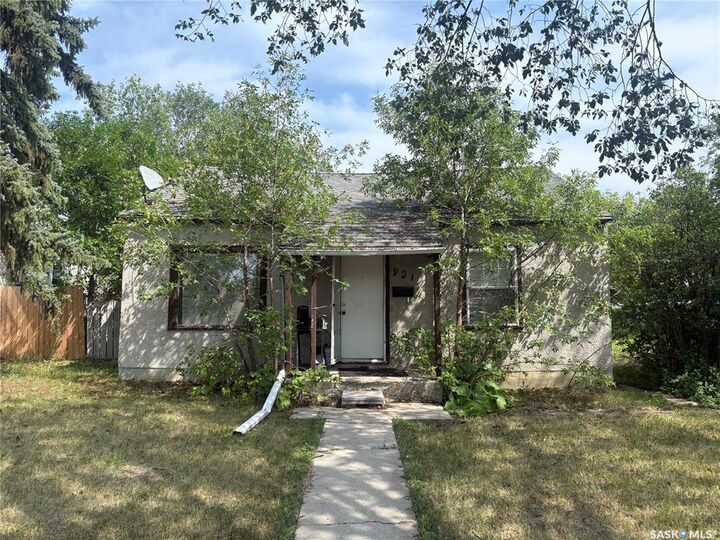 921 Argyle Street — photo 1