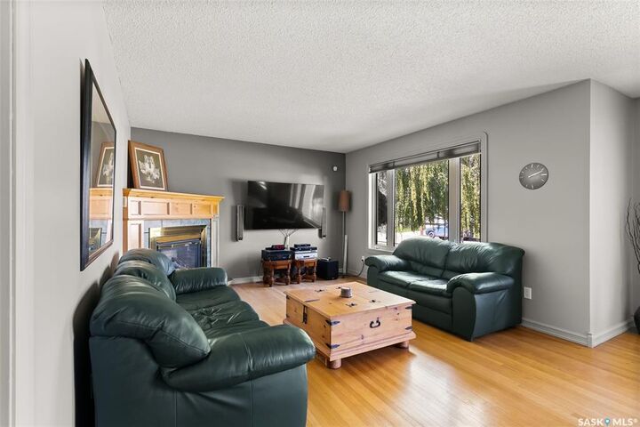 Property Photo: 433 9th Avenue W SK S0A 2P0