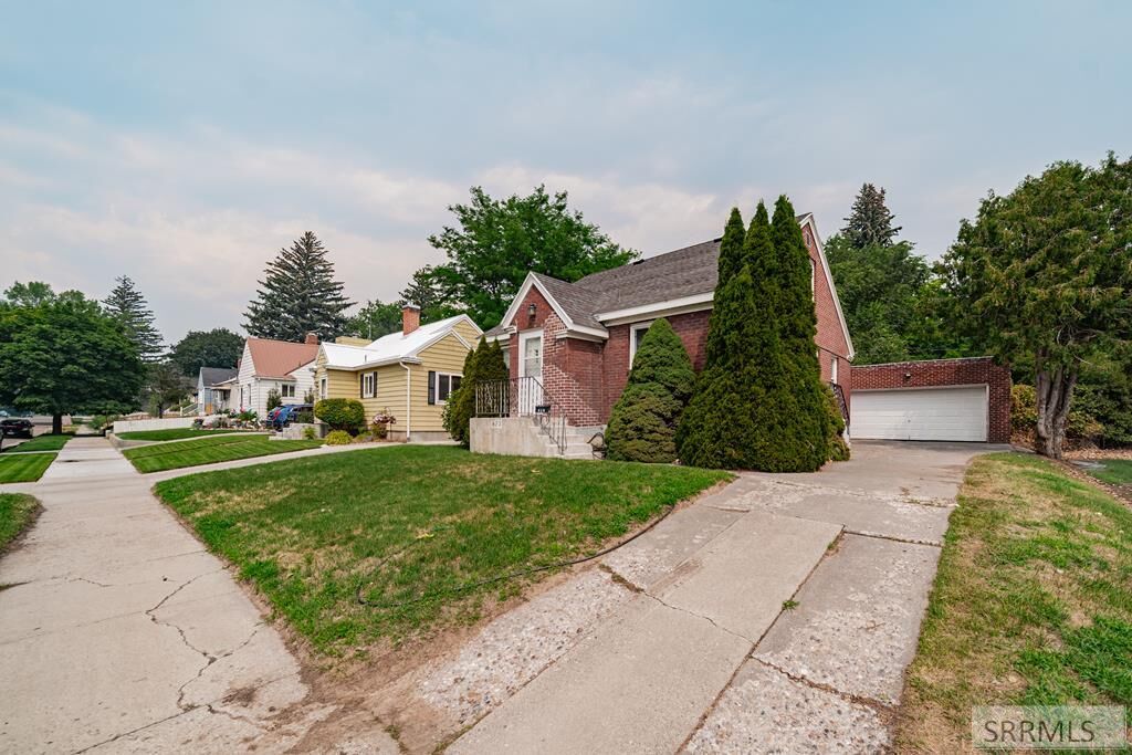 Property Photo:  475 E 5th Street  ID 83402 