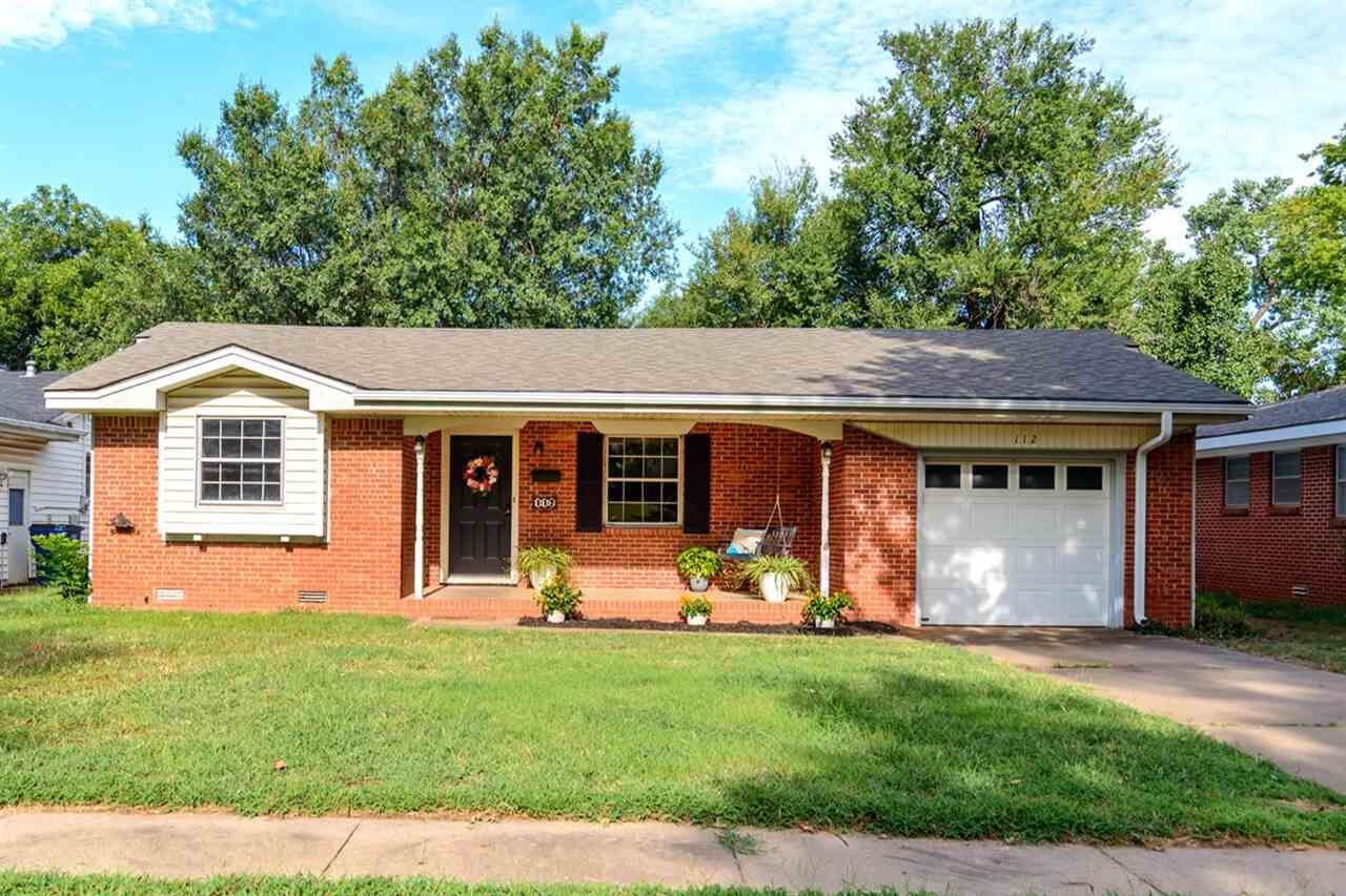 Property Photo:  112 S Grandview Street  OK 74074 