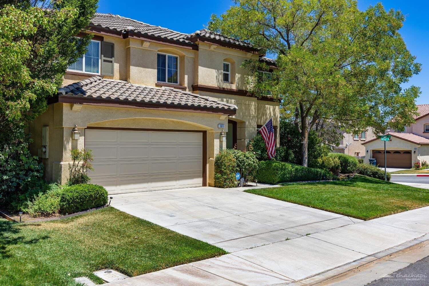 Property Photo:  101 Sweetleaf Lane  CA 93561 