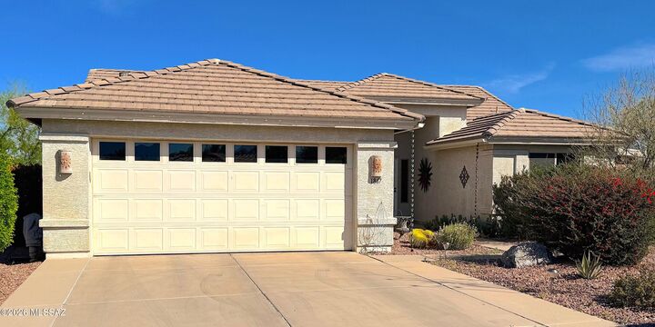Property Photo: 1847 E Desert Lark Ps E AZ 85614