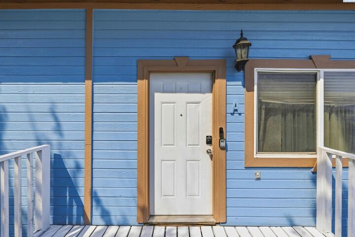 Property Photo: 111 N Garfield St WA 99336