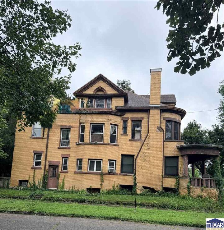 Property Photo: 902 S 6th Street IN 47807