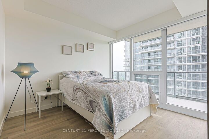 Photo de la propriété:  95 McMahon Drive 2207  ON M2K 0H2 