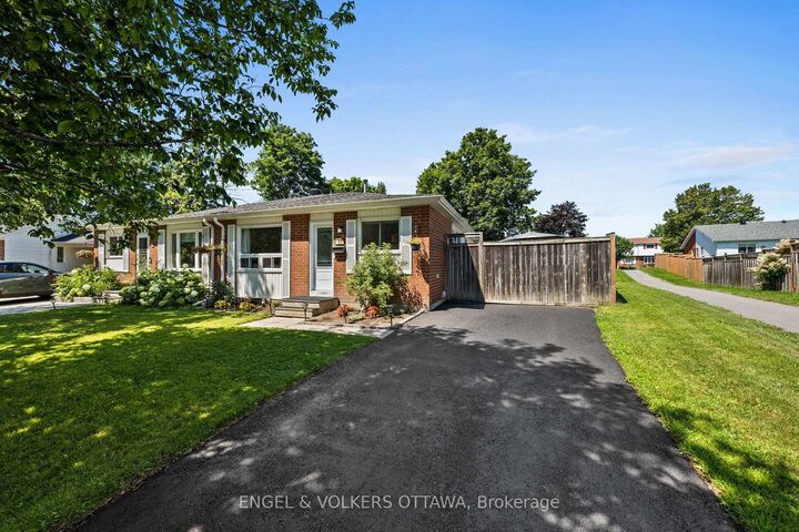 Property Photo: 51 Morton Drive ON K2L 1W9