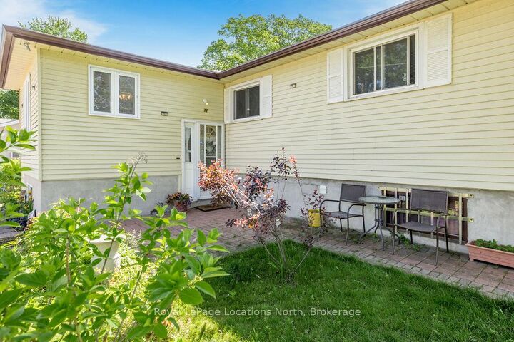 Property Photo: 77 Laidlaw Street ON L9Z 2L2