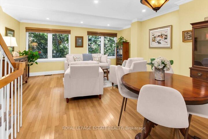 Property Photo:  90 Edgewood Avenue 123  ON M4L 3H1 