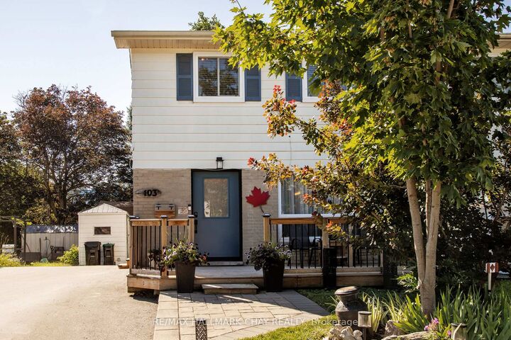 Property Photo: 103 Daphne Crescent ON L4M 2Y7