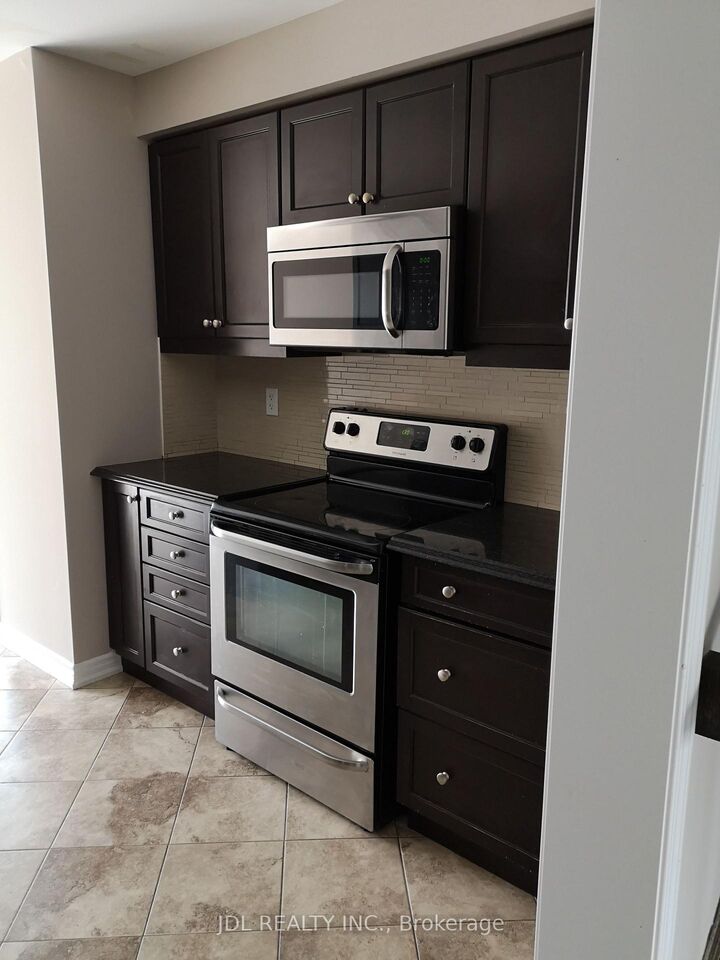 Property Photo: 290 Ellen Davidson Drive ON L6M 0V5