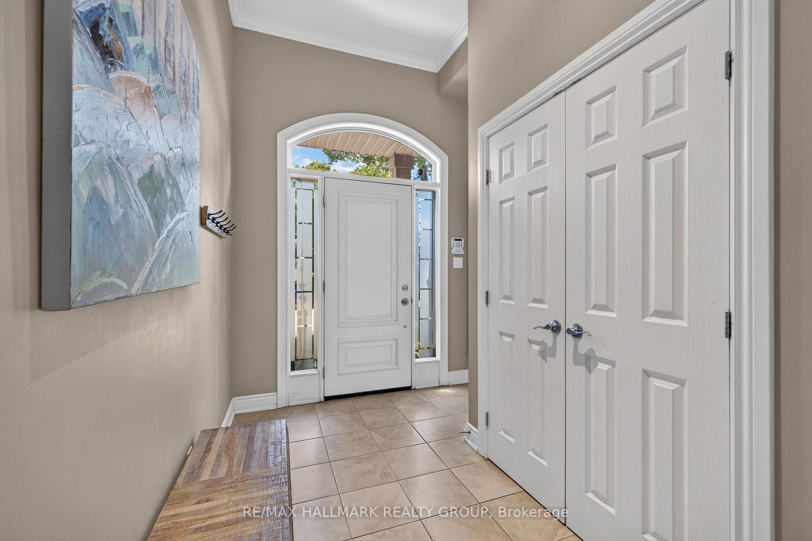 Property Photo: 856 Norton Avenue ON K2B 5P6