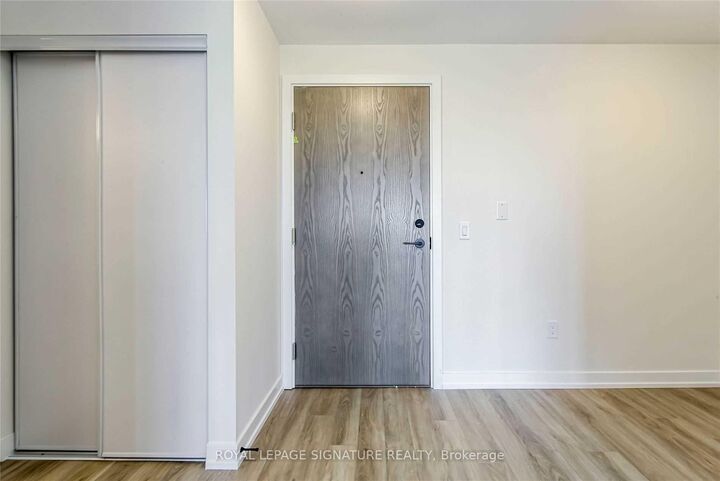 Property Photo:  2300 St Clair Avenue W 706  ON M6N 0B3 