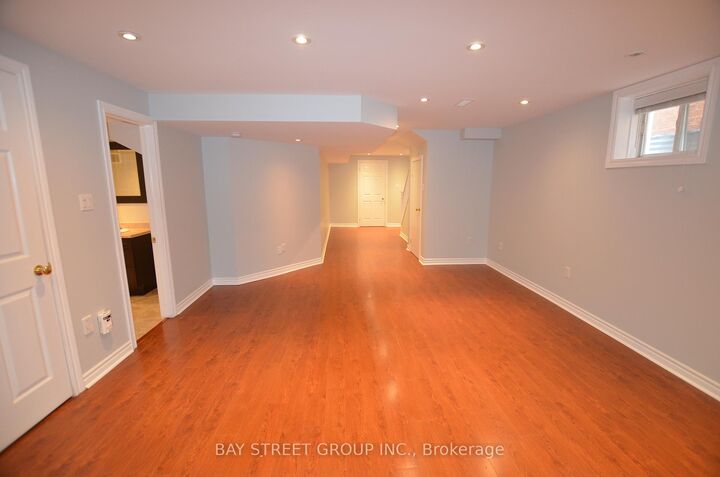 Property Photo:  92 Sir Jacobs Crescent (Bsmt)  ON L7A 3V2 