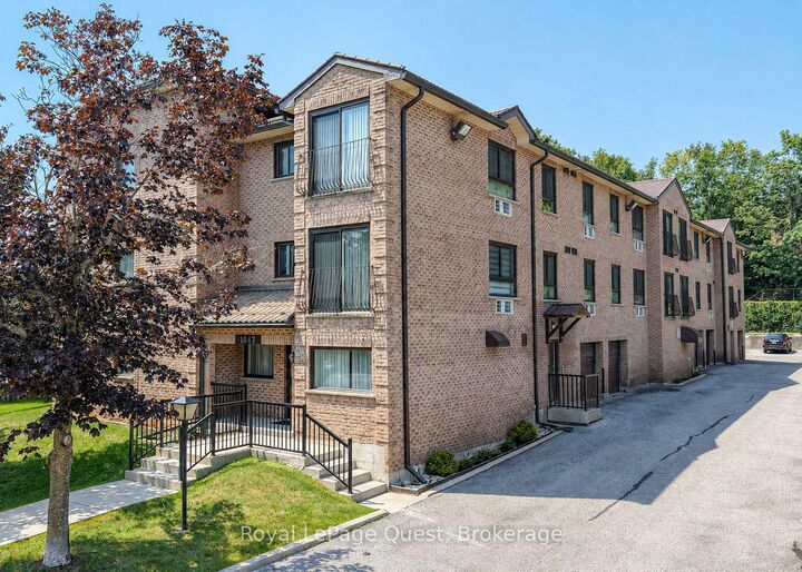 1047 Mississaga Street W 307 — photo 1