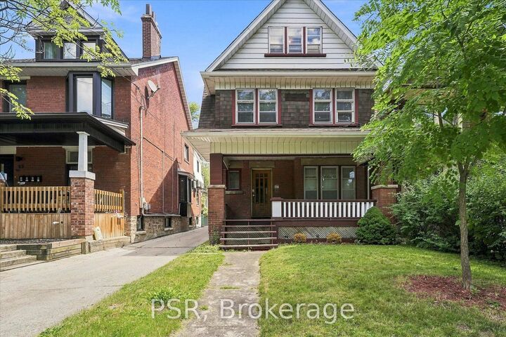 67 Oakwood Avenue — photo 1