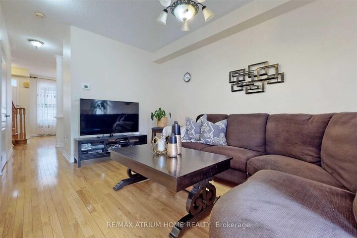 Property Photo:  41 Thistle Avenue  ON L4E 0B8 