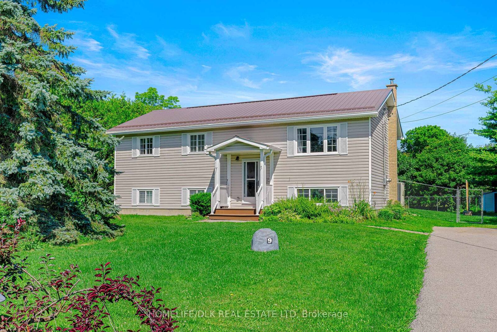 Property Photo:  9 Peryl Road  ON K0E 1R0 