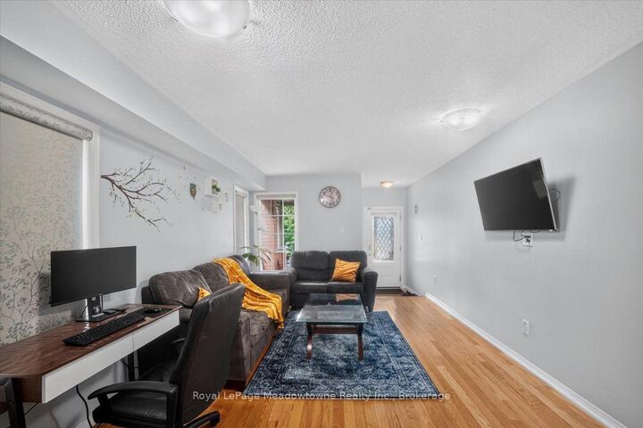 Property Photo: 1138 Charlton Way ON L9T 5Y8