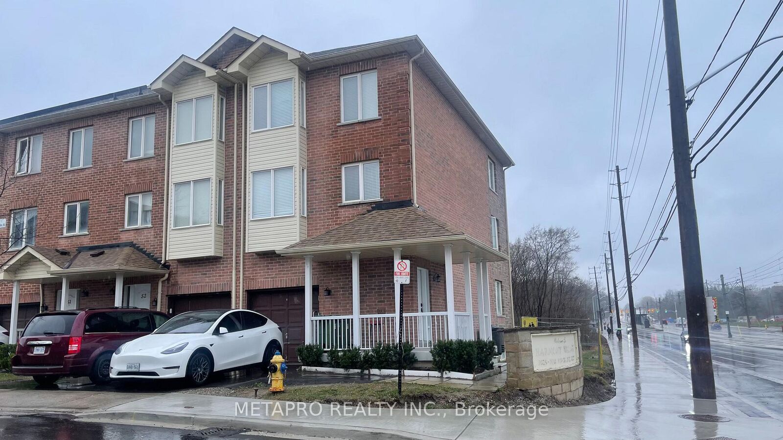 Property Photo:  3061 Finch Avenue W 4th Room In Unit 53  ON M9M 0A7 