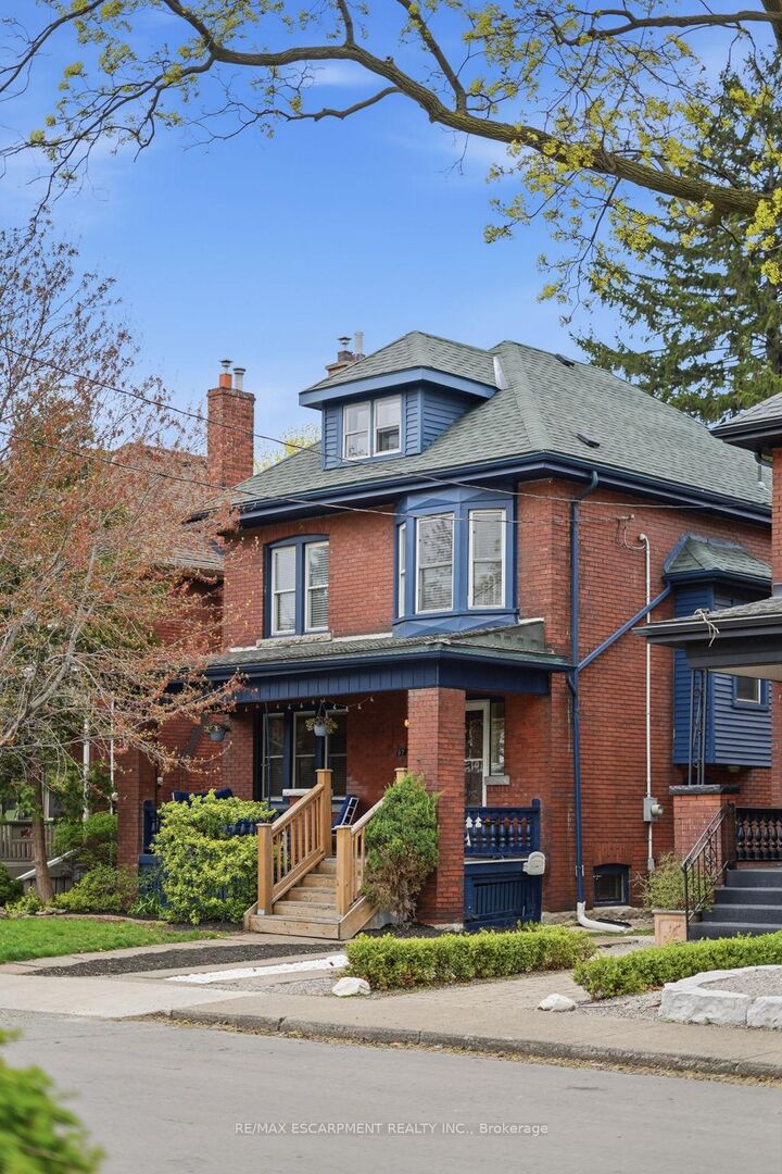 Property Photo:  37 Connaught Avenue S  ON L8M 3C3 