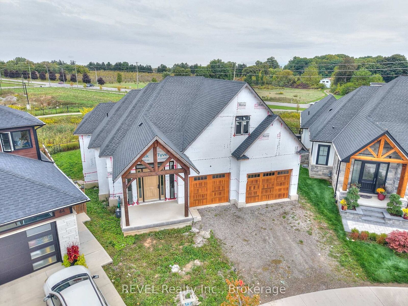 Property Photo: 62 Bergenstein Crescent ON L2B 5N5