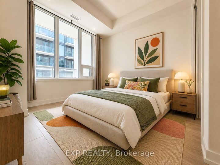 212 King William Street 1207 — photo 1