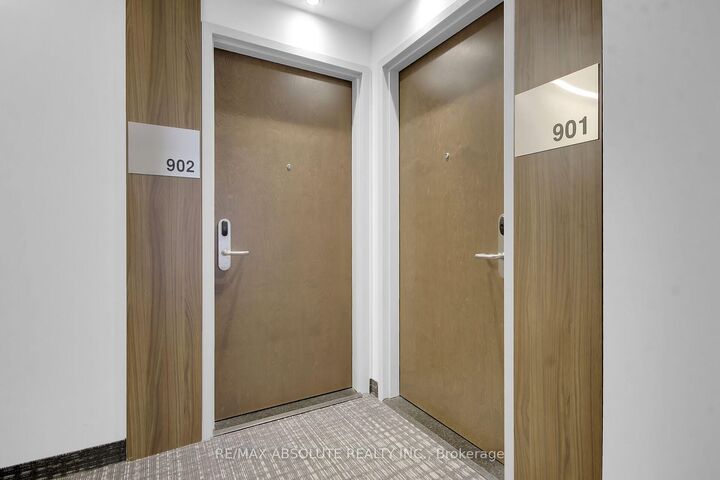 Property Photo:  805 Carling Avenue 902  ON K1S 5W9 