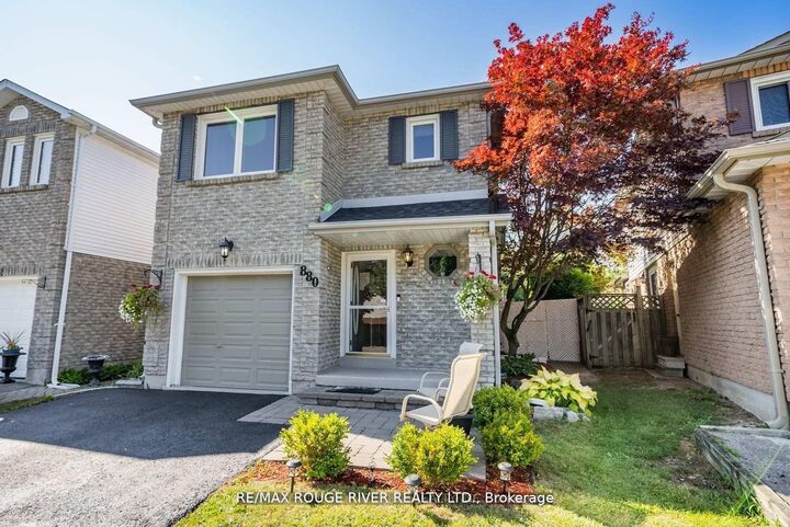 Property Photo:  880 Castlegrove Avenue  ON L1J 7Y4 