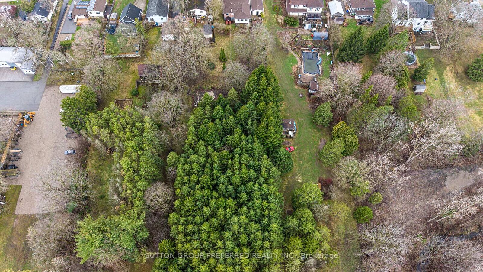 Property Photo: 164 McKeand Street ON N5C 3H9