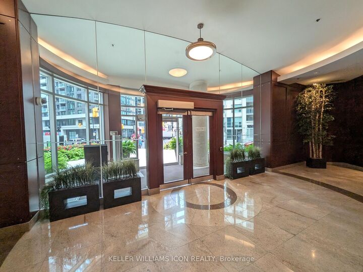 Property Photo:  234 Rideau Street 901  ON K1N 0A9 