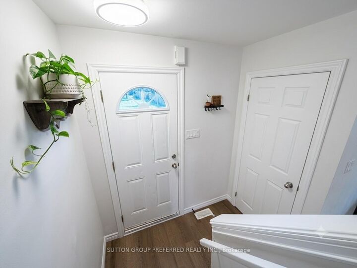 825 Dundalk Drive 27 — photo 1