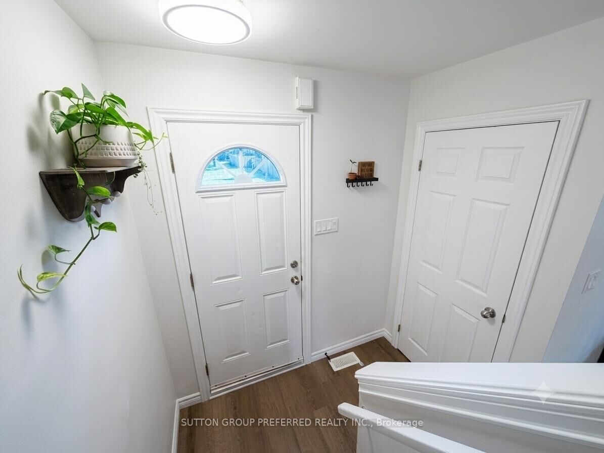 Property Photo: 825 Dundalk Drive 27 ON N6C 3V6