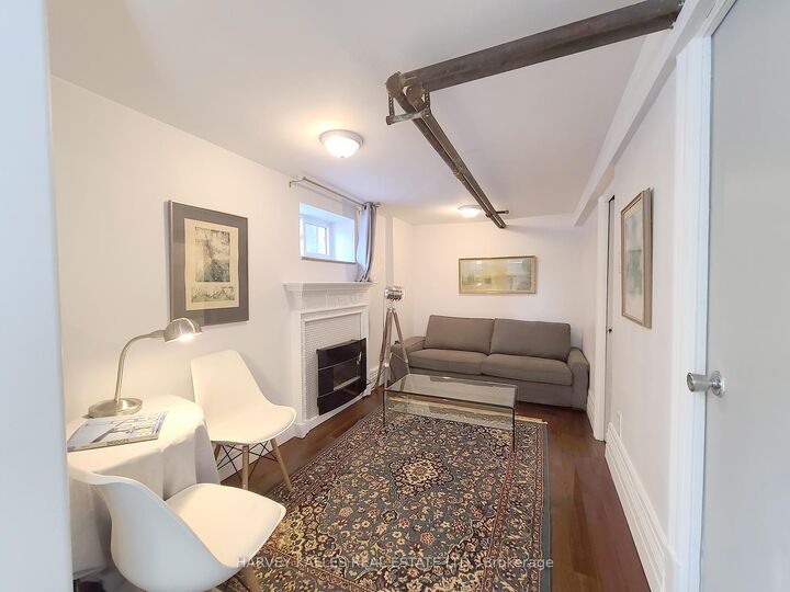 Property Photo:  27 Hiawatha Road 5  ON M4L 2X7 