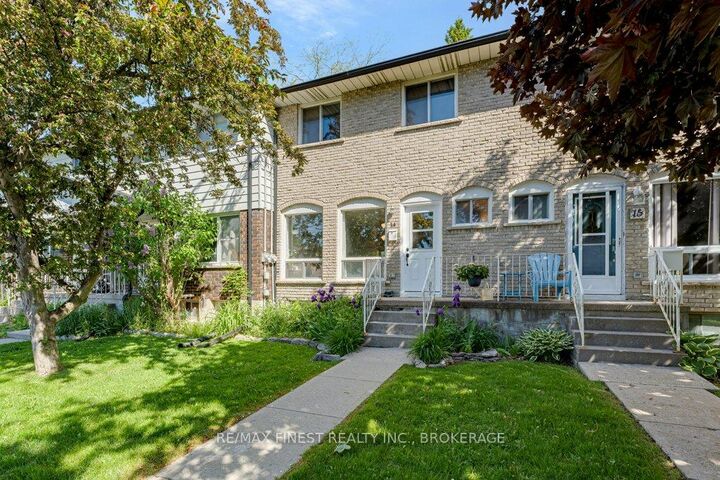 Property Photo:  30 Addington Street 14  ON K7N 1C5 