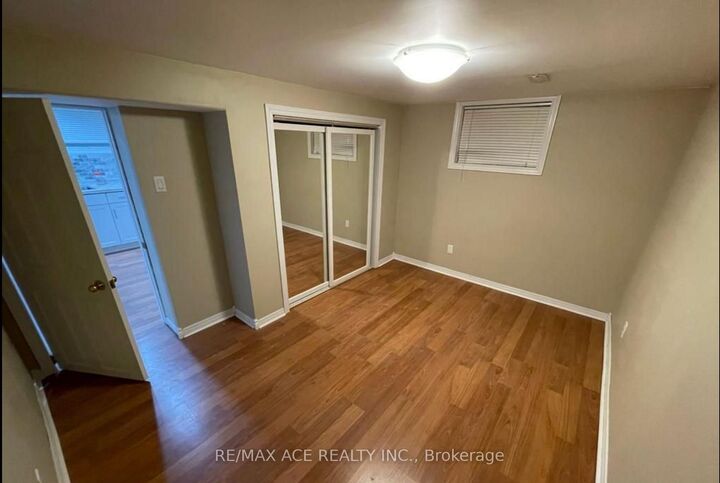 Property Photo:  46 Mossbank Drive Bsmt  ON M1G 2C3 