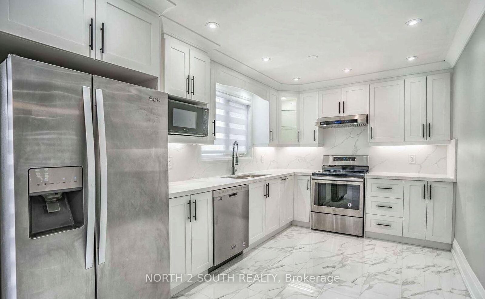 Property Photo: 37 Loire Court Upper ON M9V 4Z7
