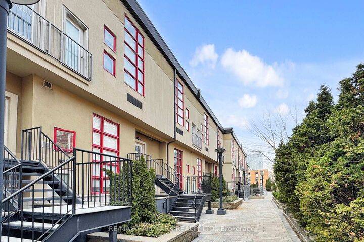 Property Photo:  21 Earl Street 314  ON M4Y 3C8 