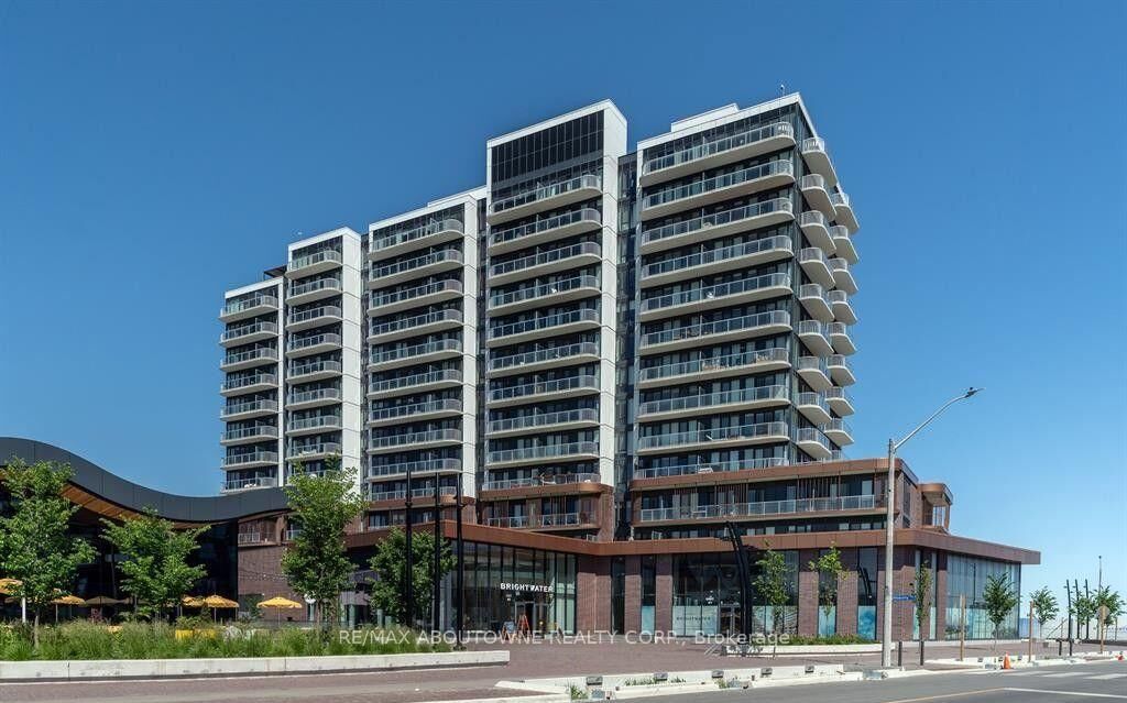 Property Photo:  220 Missinnihe Way 301  ON L5H 0A9 